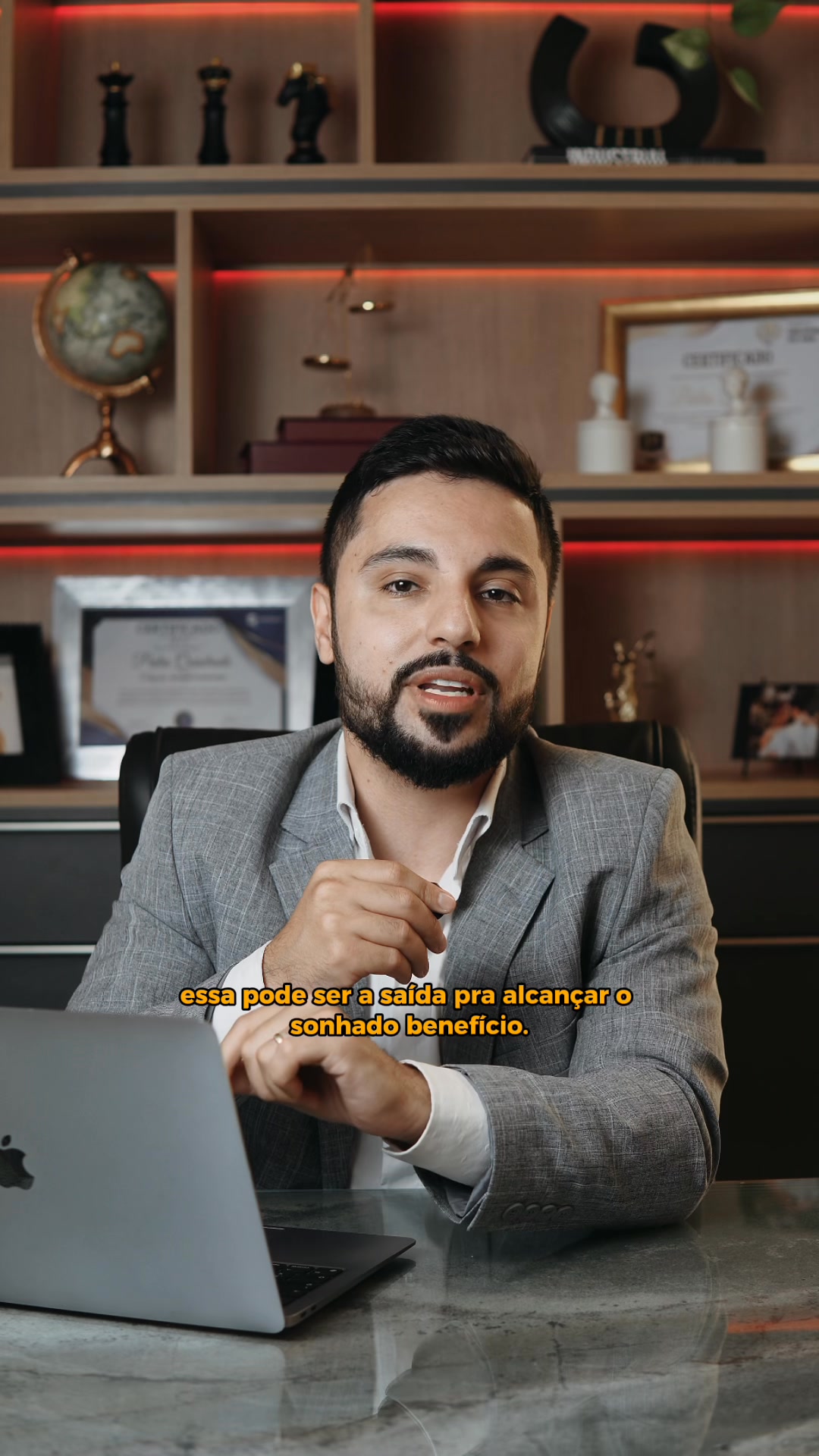 Frame do vídeo curto em 9:16